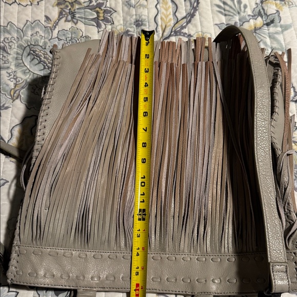 Idyllwind brand leather Fringed cream Tote Bag with adjustable shoulder strap - Picture 11 of 13